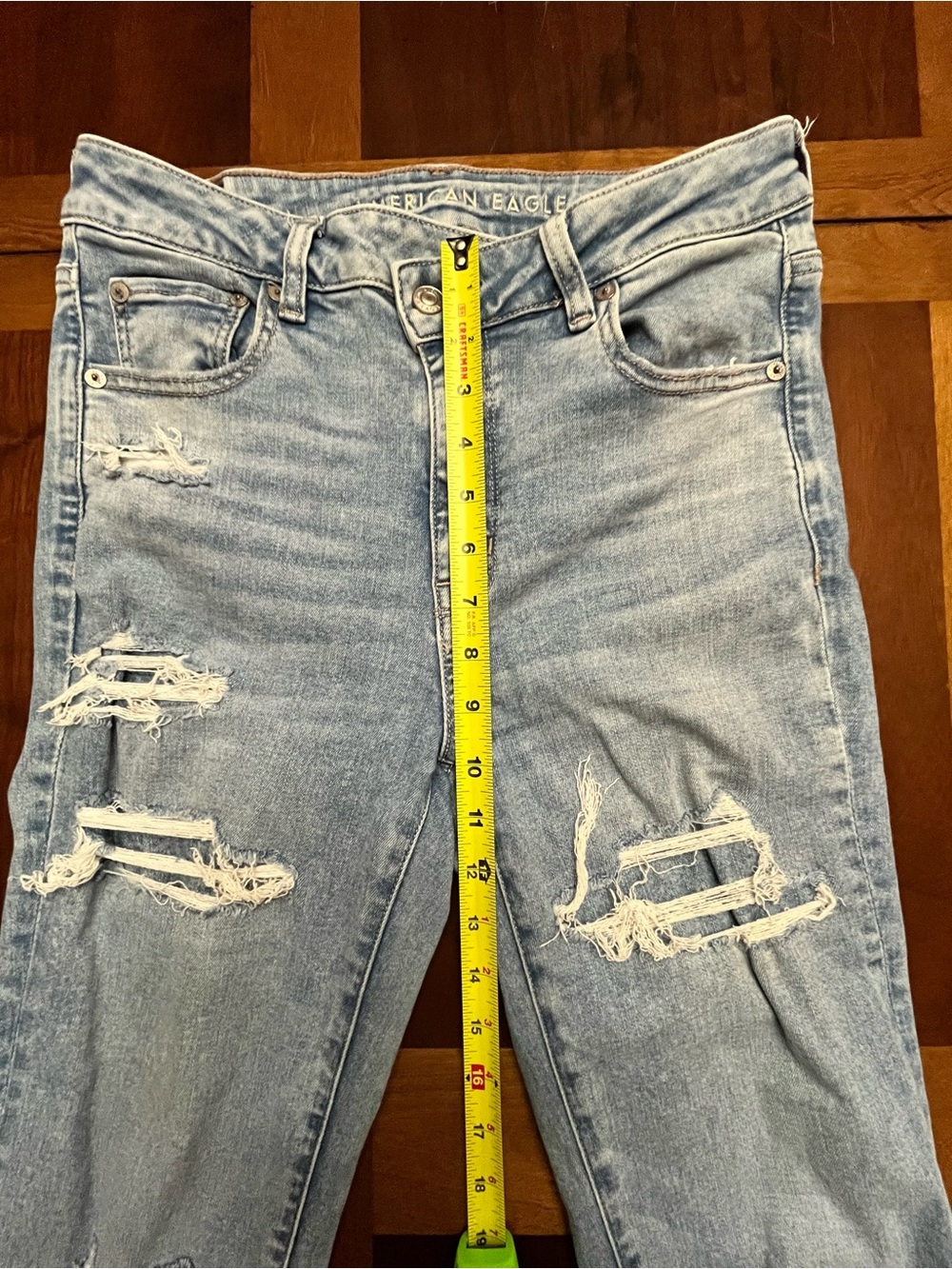 American Eagle High-Rise Distressed Flare Jeans Size 8 - Picture 10 of 12